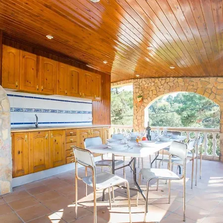 Sleeps 9 Lloret de Mar